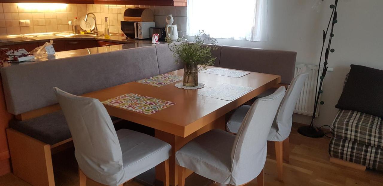 Mountain Peaks Apartment With Sauna กอซด์มาร์ทูลเย็ก ภายนอก รูปภาพ